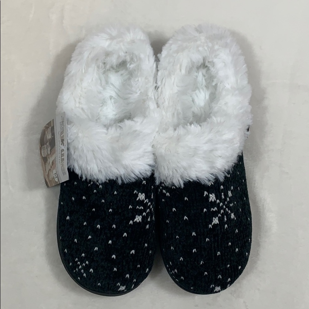 Muk Luks Trina Womens Clog Slippers Size M…